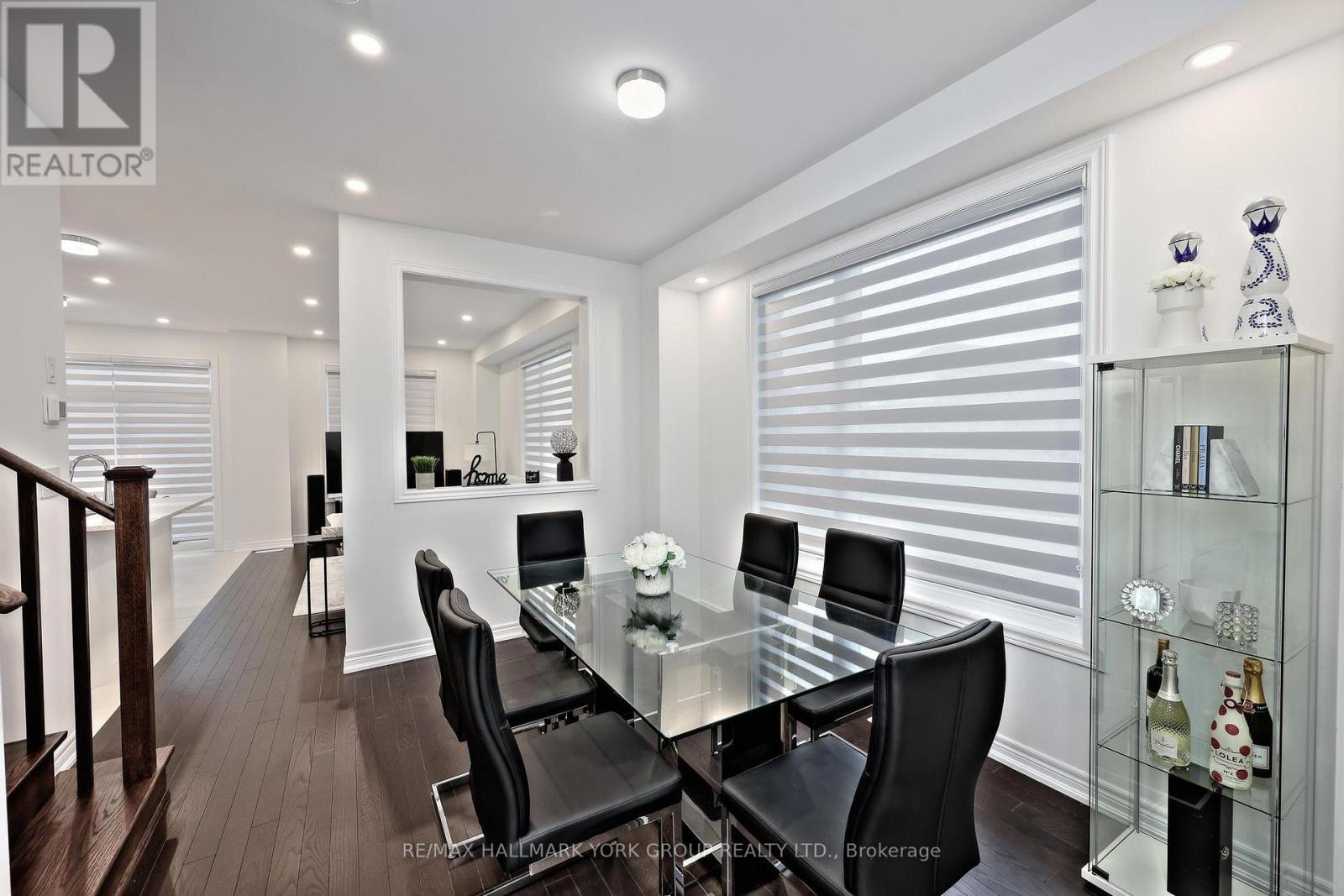 145 Fenchurch Manor, Barrie, Ontario  L9J 0X1 - Photo 5 - S13018916