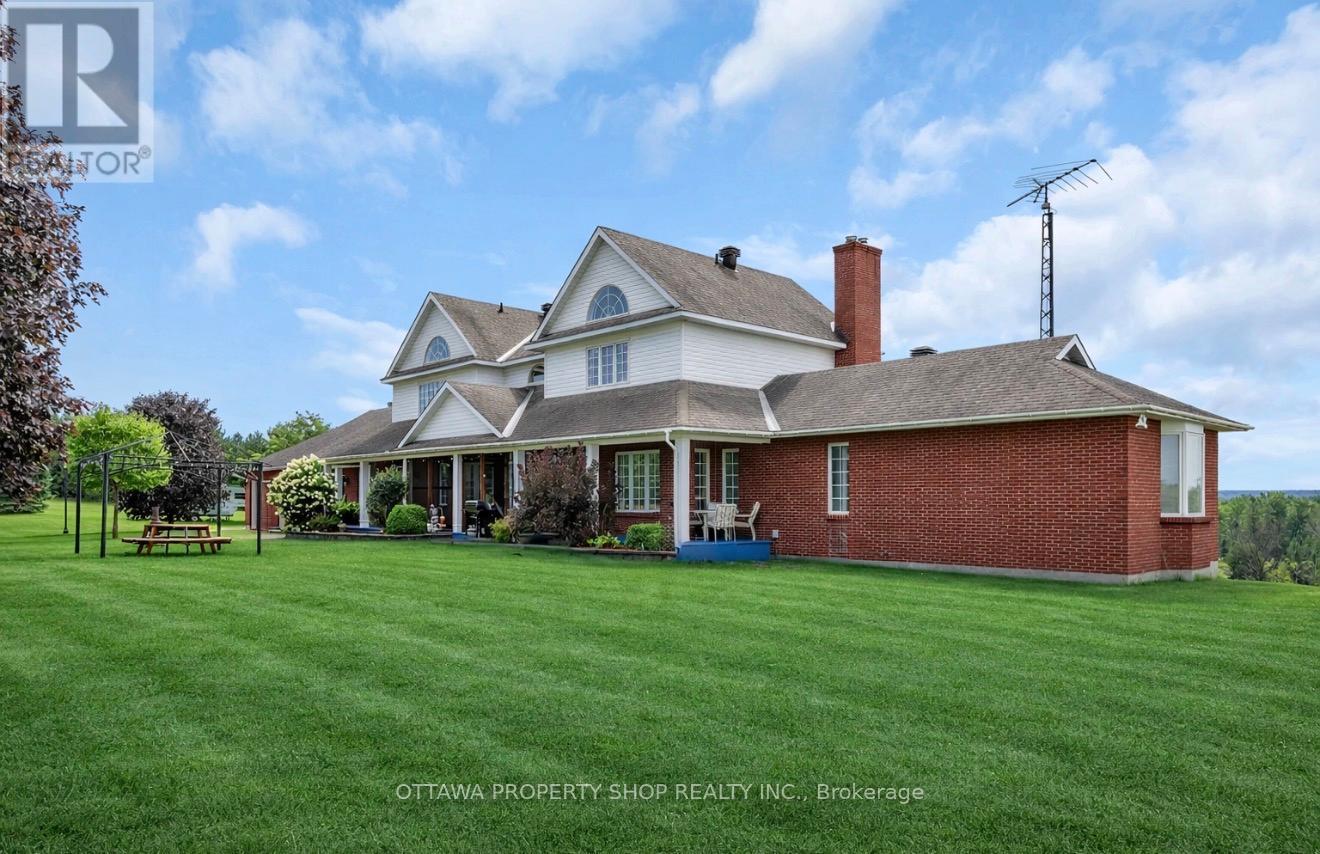 3057 Greenland Road, Ottawa, Ontario  K0A 1T0 - Photo 3 - X13015566