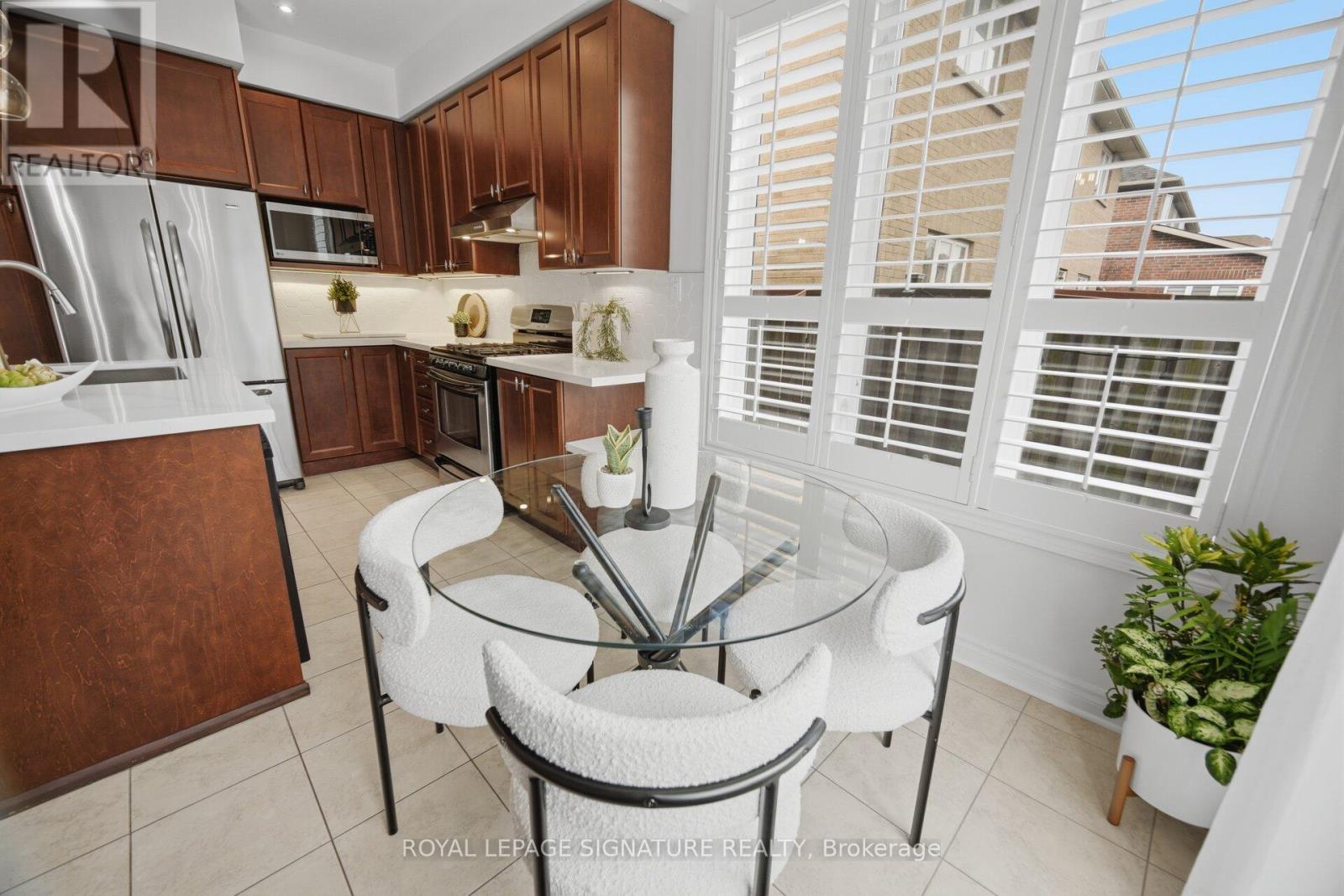 2386 Stone Glen Crescent, Oakville, Ontario  L6M 0C7 - Photo 17 - W13018520