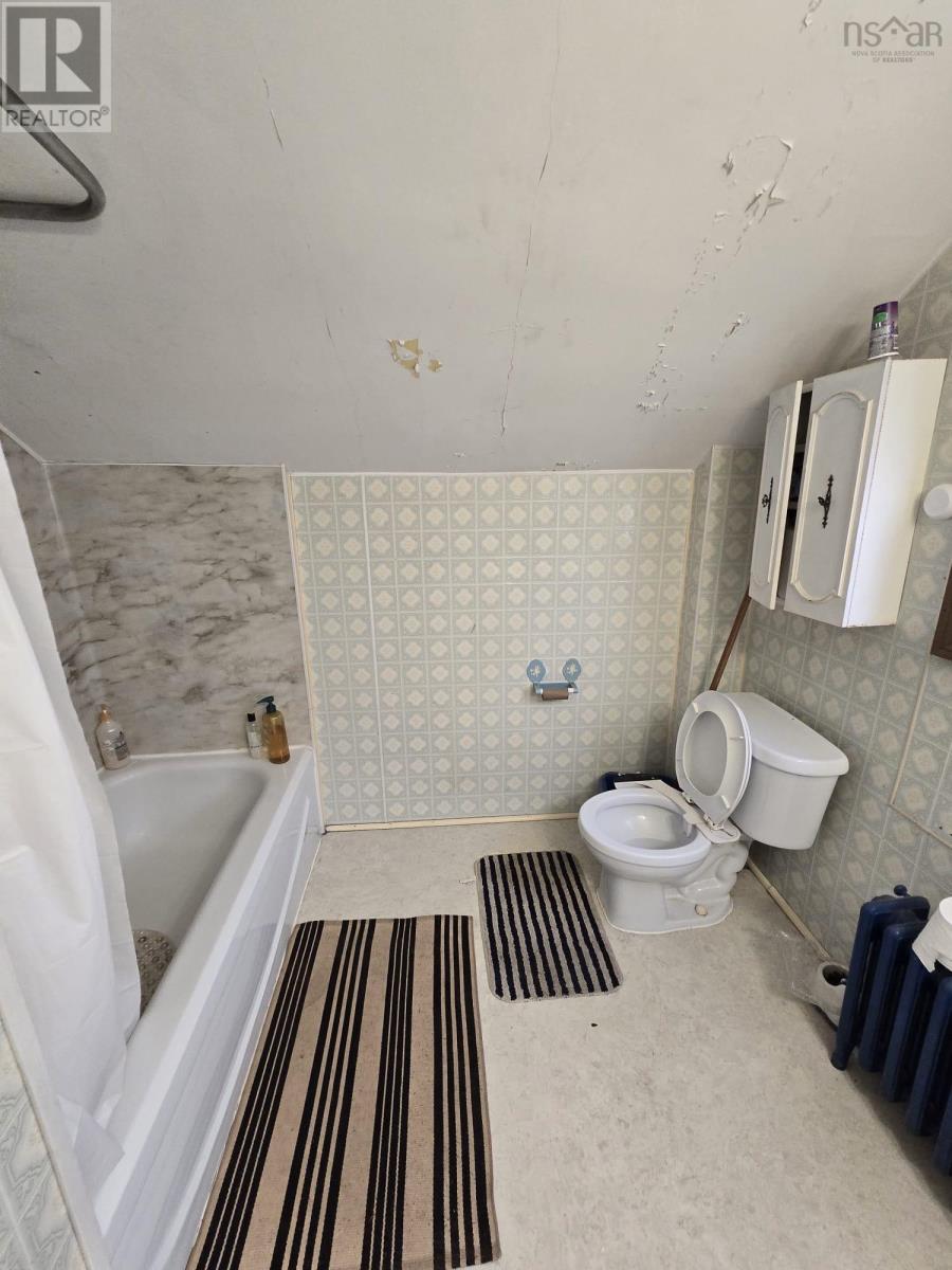 1162 George Street, Sydney, Nova Scotia  B1P 1N2 - Photo 9 - 202602973