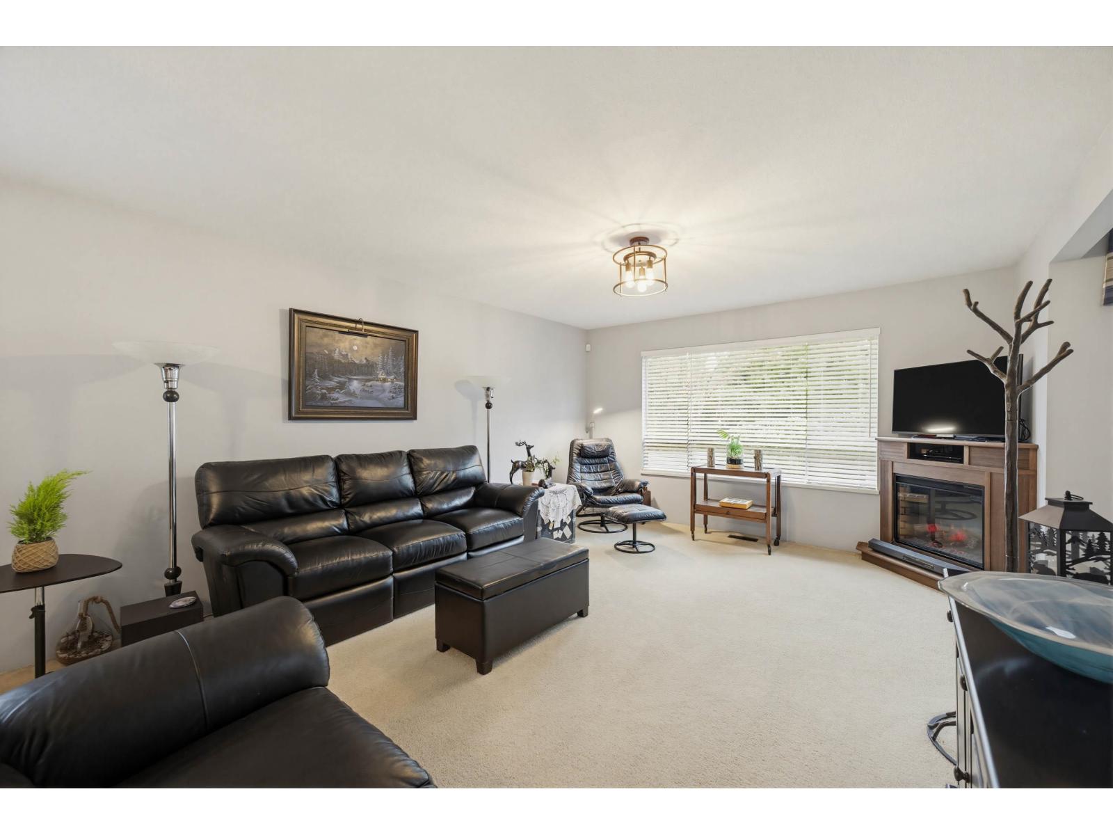 15618 93 Avenue, Surrey, British Columbia  V4N 3B2 - Photo 4 - R3113104
