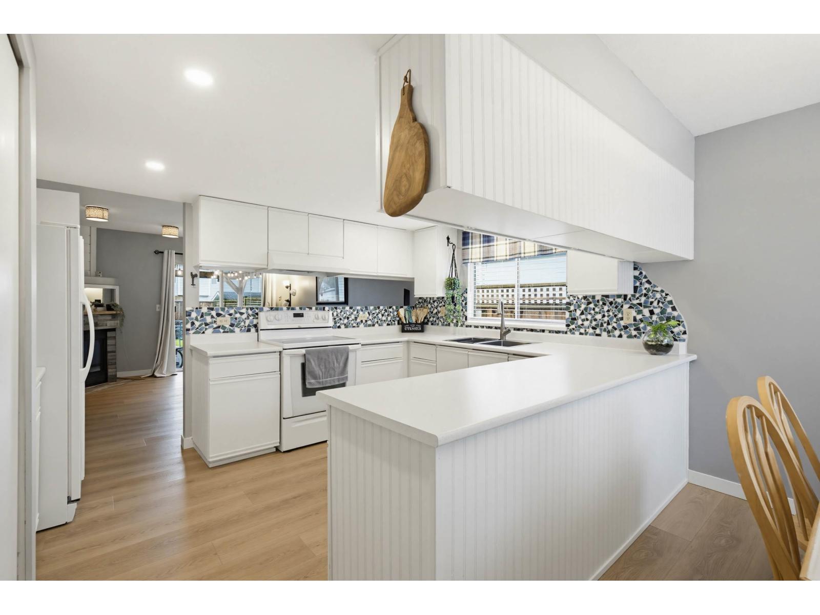 15618 93 Avenue, Surrey, British Columbia  V4N 3B2 - Photo 9 - R3113104