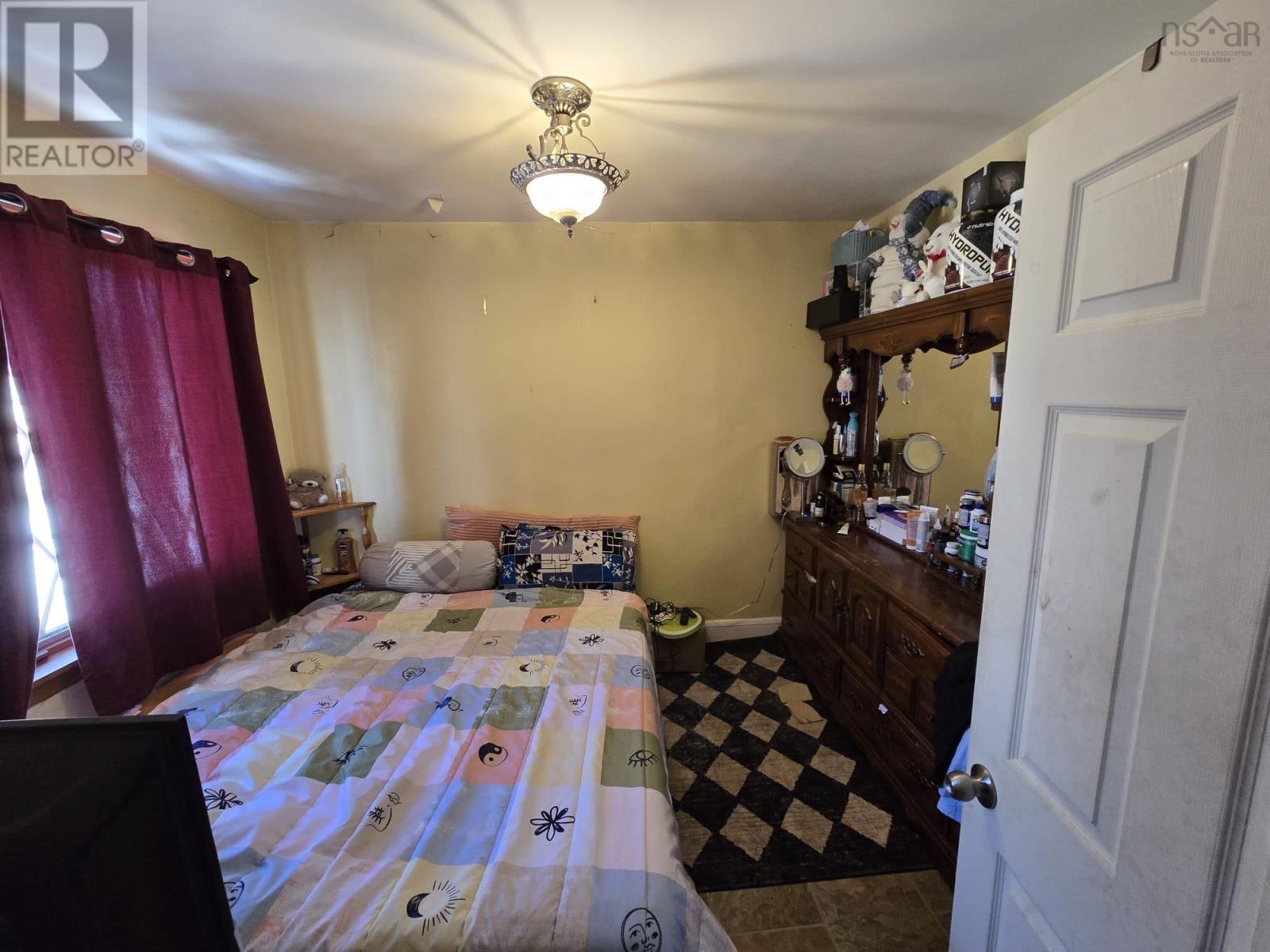 1162 George Street, Sydney, Nova Scotia  B1P 1N2 - Photo 12 - 202602973