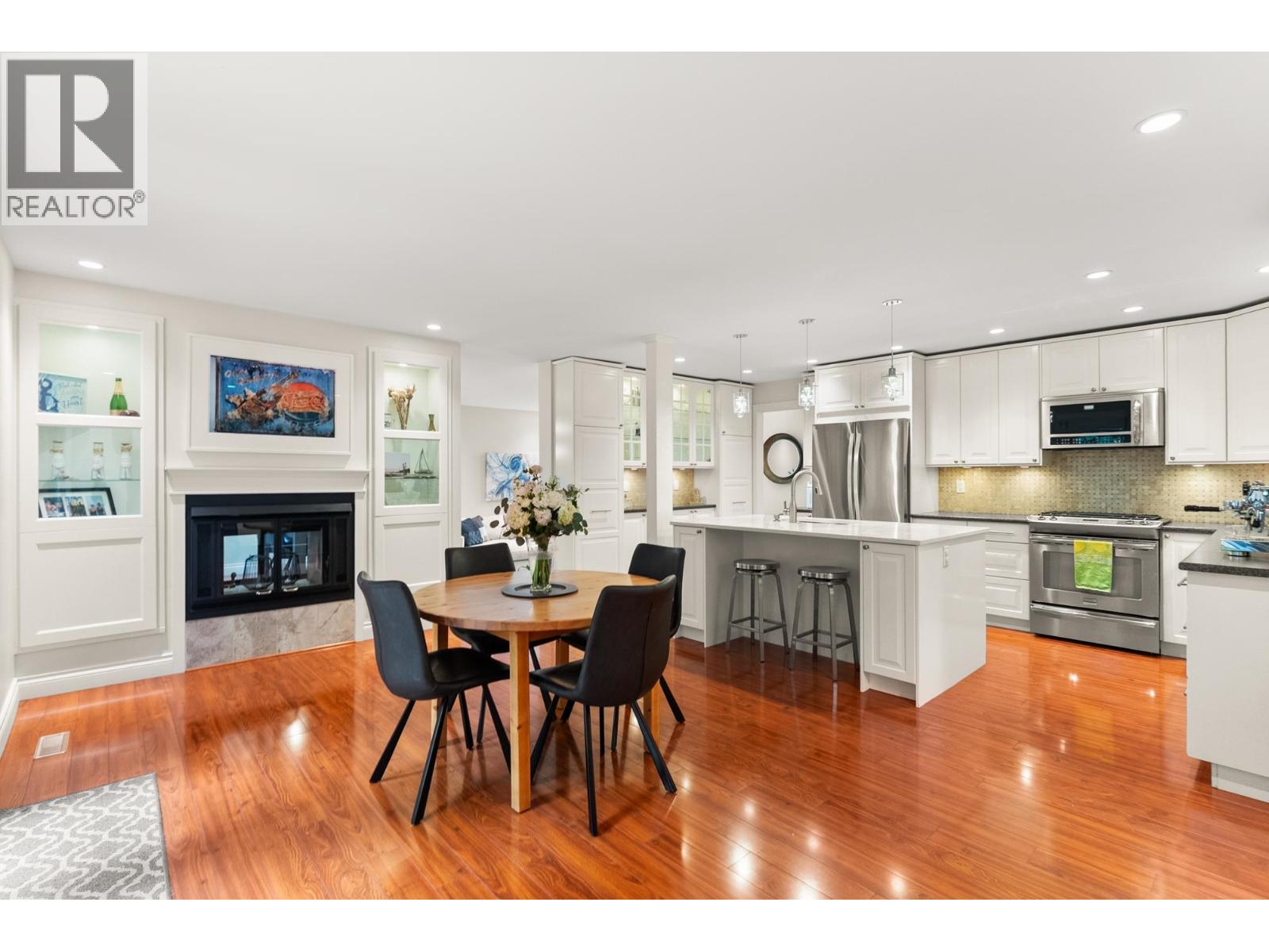 1530 Lighthall Court, North Vancouver, British Columbia  V7G 2G2 - Photo 11 - R3111438