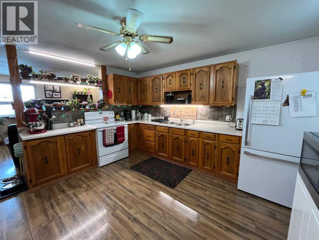 505 4 Street, Stirling, Alberta  T0K 2E0 - Photo 4 - A2302848