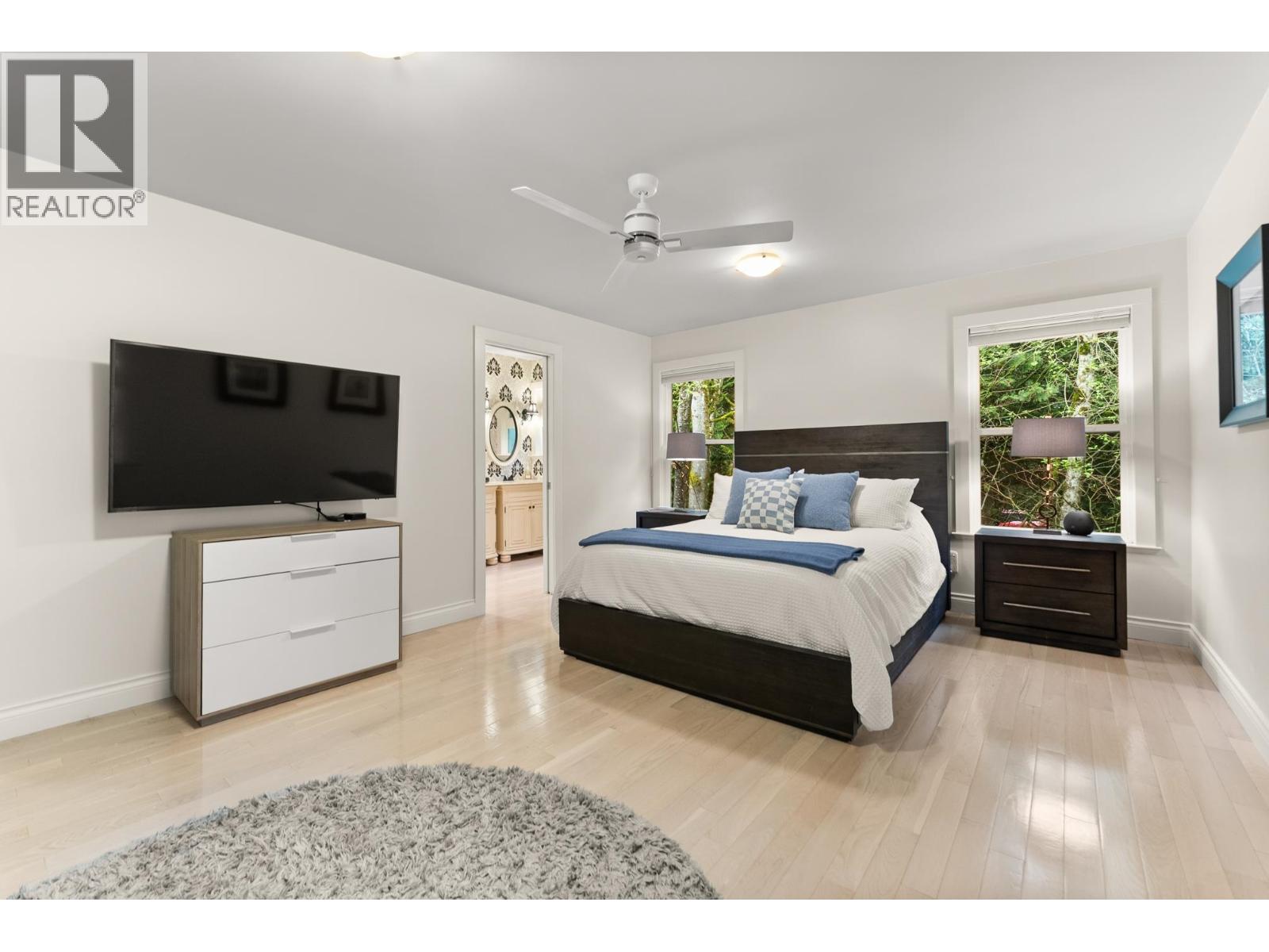 1530 Lighthall Court, North Vancouver, British Columbia  V7G 2G2 - Photo 18 - R3111438