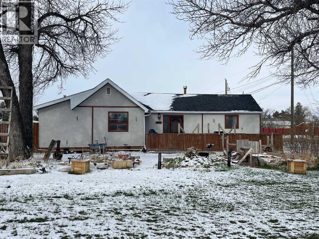 505 4 Street, Stirling, Alberta