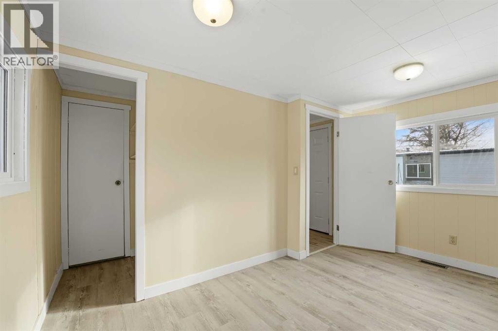 17 Parkland Acres, Lacombe, Alberta  T4L 1T2 - Photo 15 - A2281277