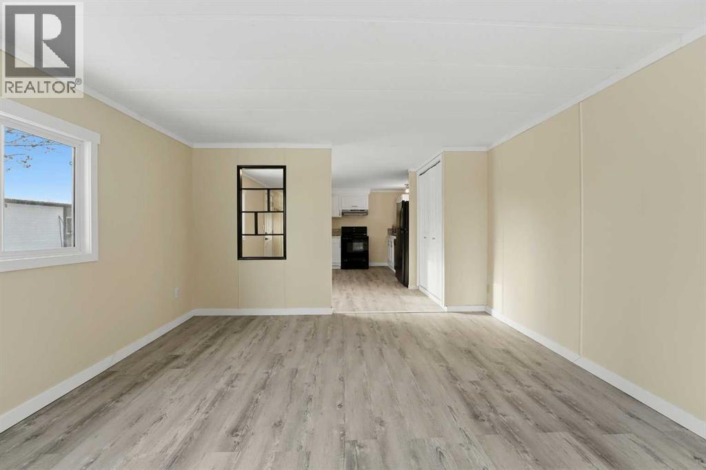 17 Parkland Acres, Lacombe, Alberta  T4L 1T2 - Photo 6 - A2281277