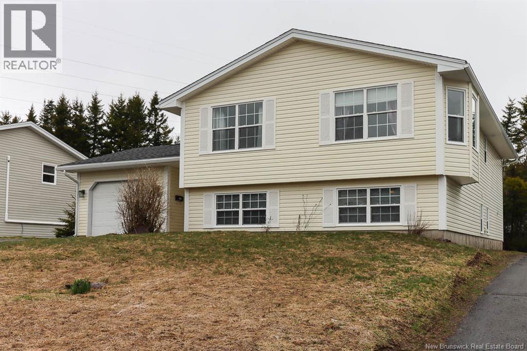 34 Strathorne Avenue, Saint John, New Brunswick  E2J 4Z5 - Photo 3 - NB137485