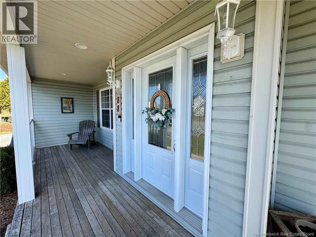 88 Chelsea Drive, Quispamsis, New Brunswick  E2E 6E7 - Photo 2 - NB137233