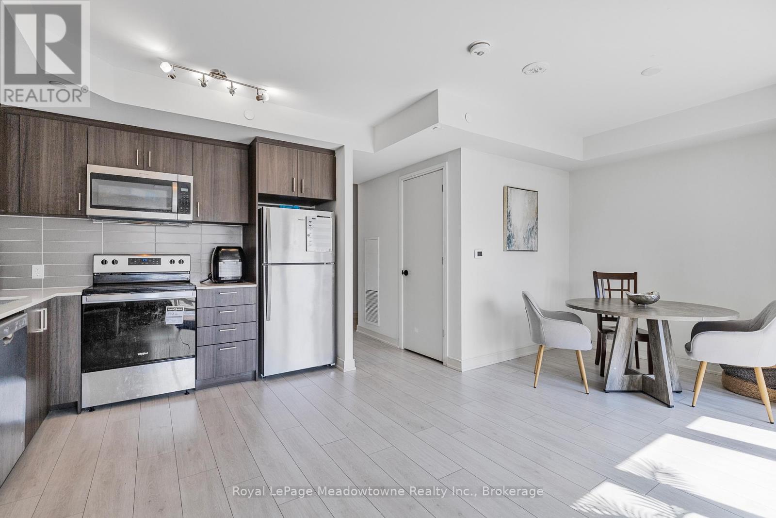 Th 107 - 8010 Derry Road, Milton, Ontario  L9T 2X5 - Photo 8 - W13018458