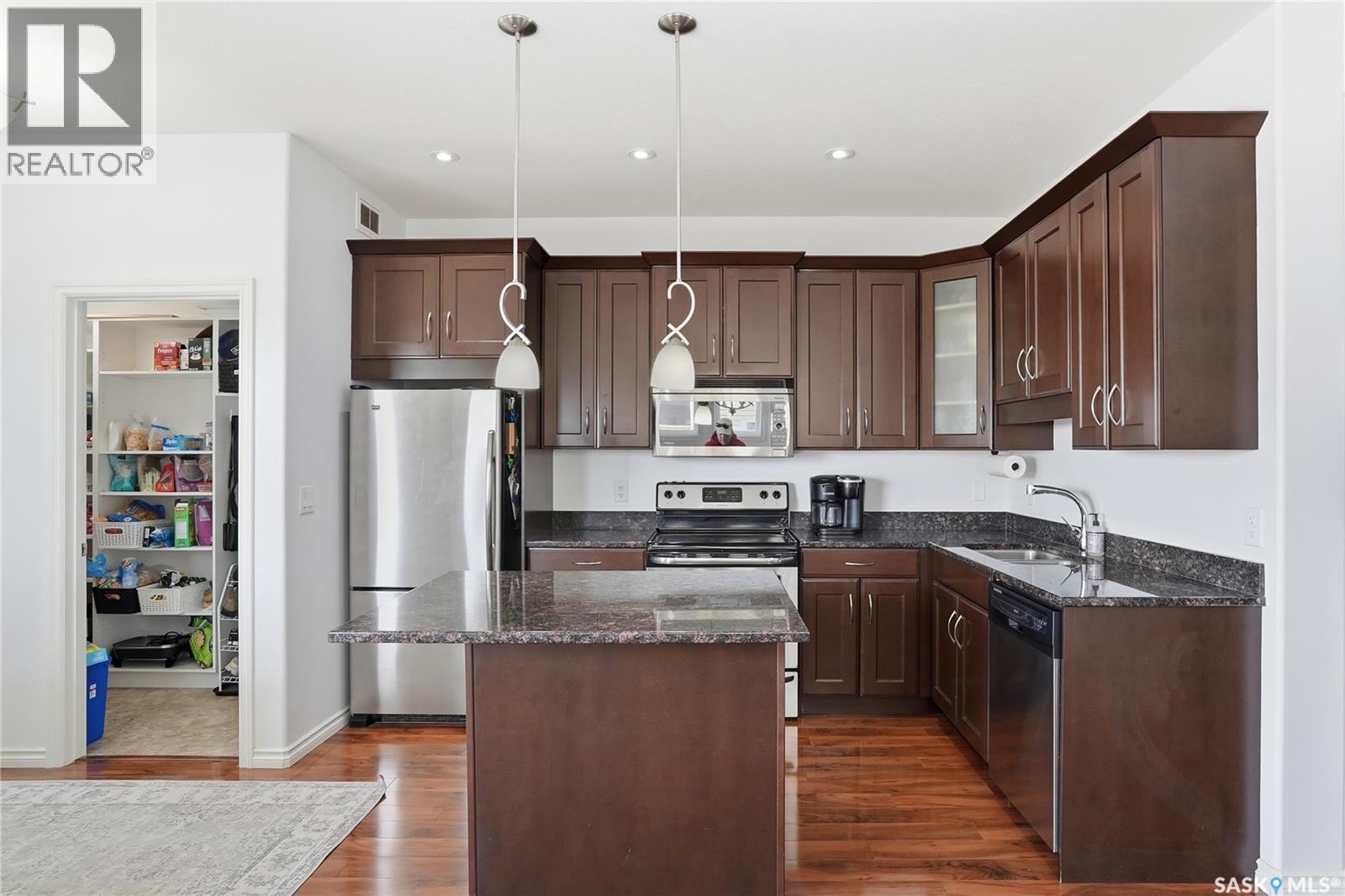 842 Stensrud Road, Saskatoon, Saskatchewan  S7W 0M9 - Photo 9 - SK033348