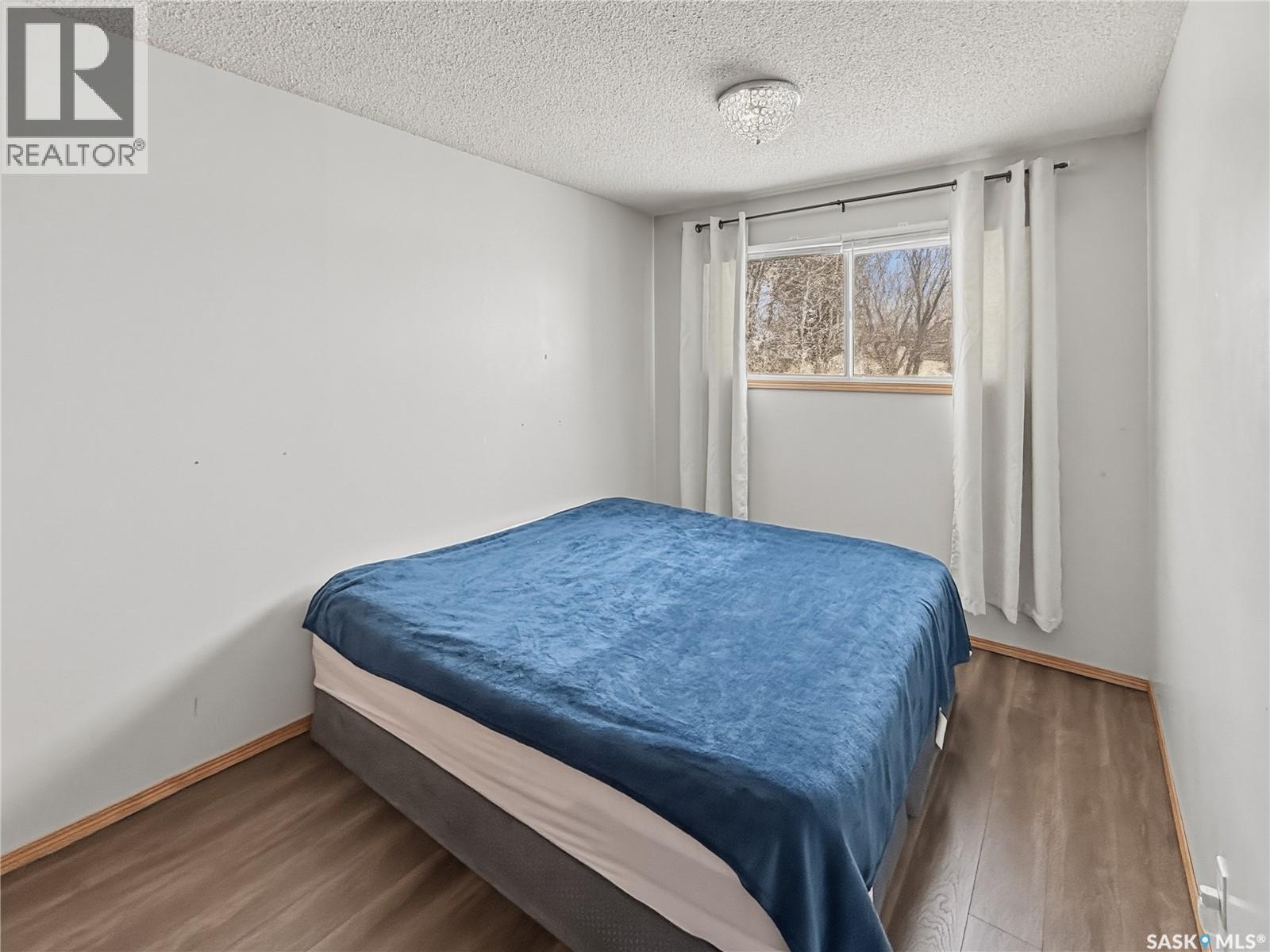 525 6th Avenue Nw, Swift Current, Saskatchewan  S9H 0Y4 - Photo 12 - SK033340