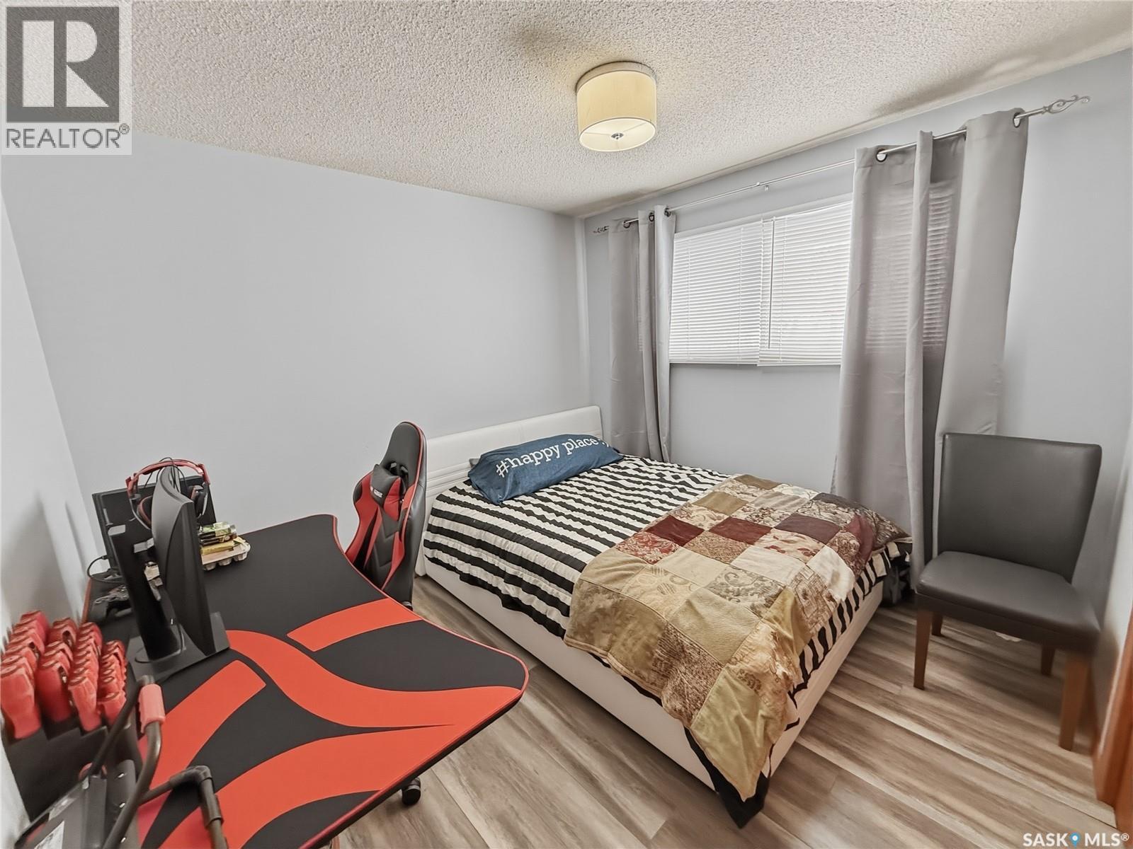 525 6th Avenue Nw, Swift Current, Saskatchewan  S9H 0Y4 - Photo 14 - SK033340