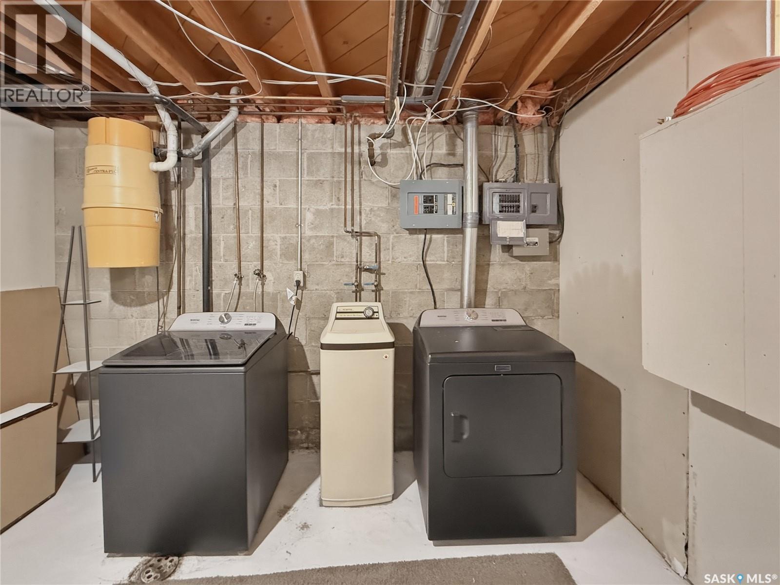 525 6th Avenue Nw, Swift Current, Saskatchewan  S9H 0Y4 - Photo 19 - SK033340