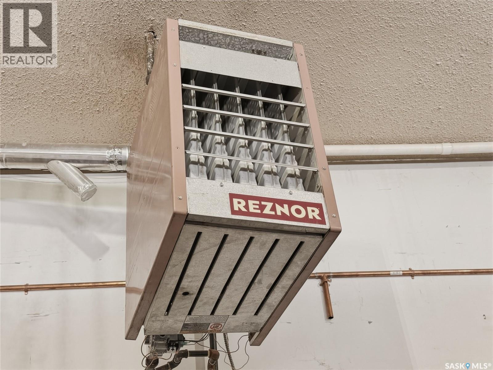 525 6th Avenue Nw, Swift Current, Saskatchewan  S9H 0Y4 - Photo 24 - SK033340