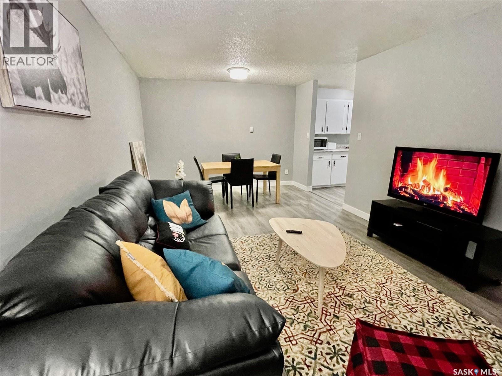 81 Dunfield Crescent, Meadow Lake, Saskatchewan  S9X 1E3 - Photo 2 - SK033268