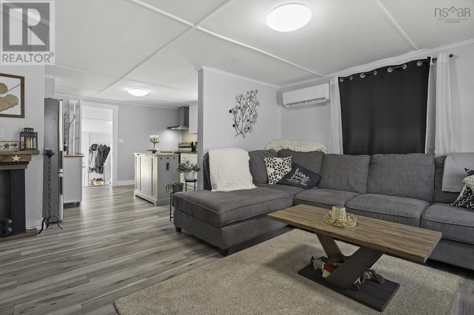 215 Oakdene Avenue, North Kentville, Nova Scotia  B4N 2C3 - Photo 7 - 202607317