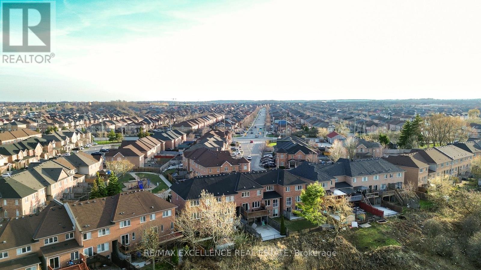 99 Rockgarden Trail, Brampton, Ontario  L6R 3N1 - Photo 4 - W13015062