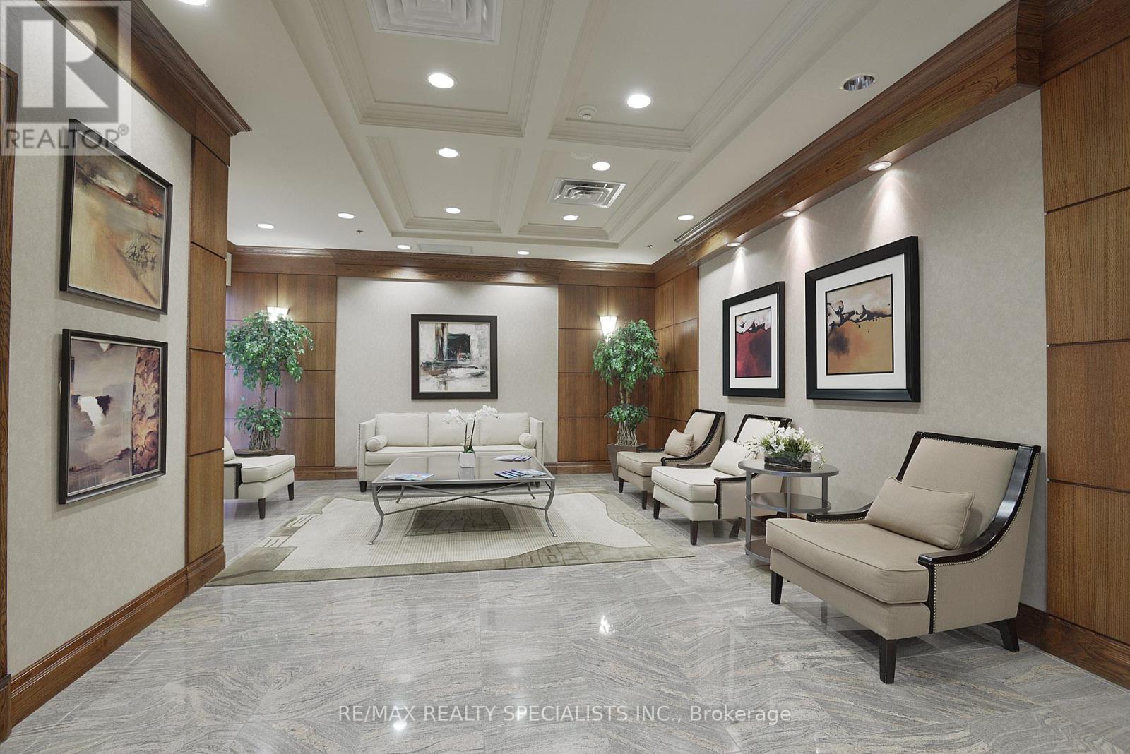 1005 - 5 Michael Power Place, Toronto, Ontario M9A 0A3 - Photo 2 - W13018662