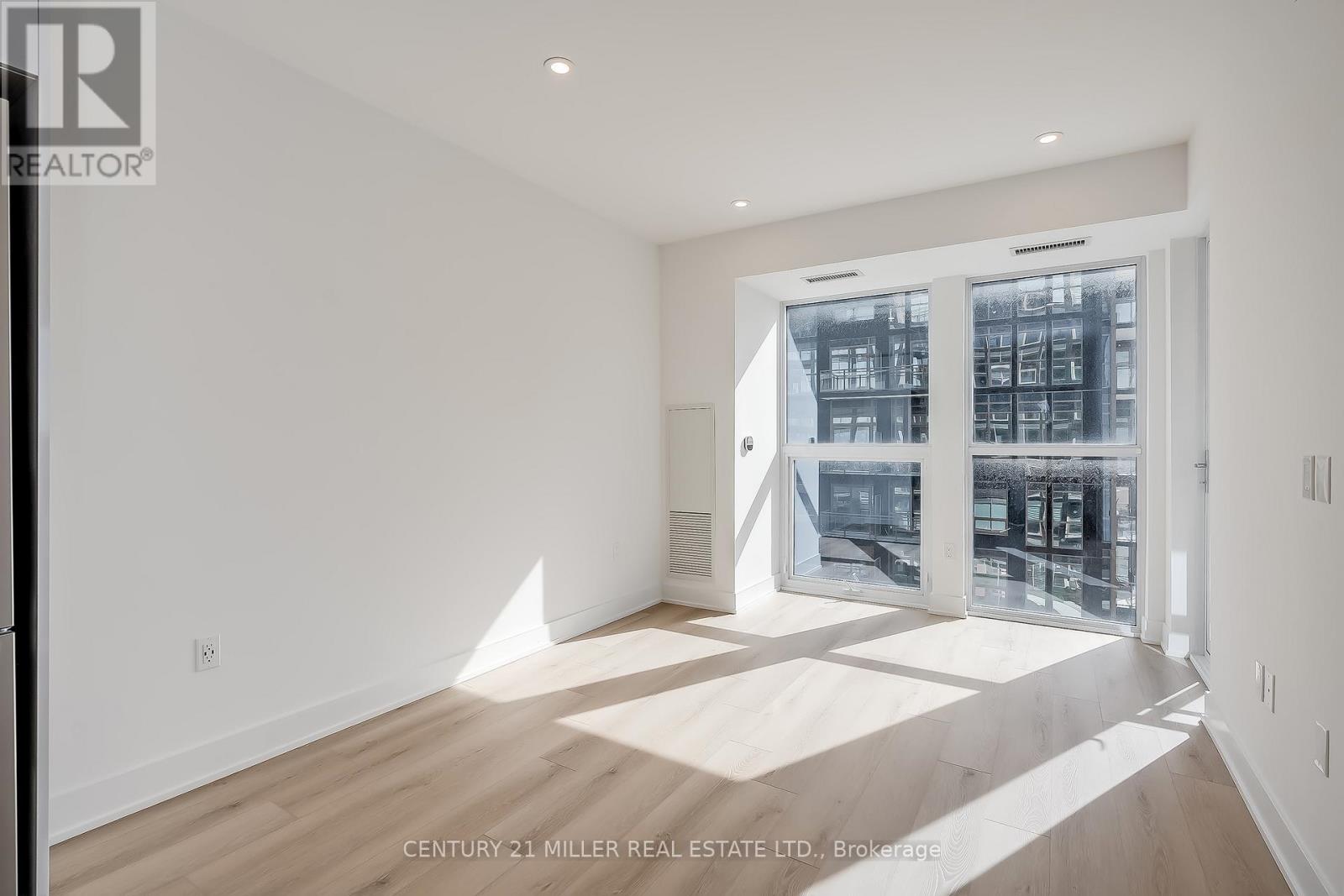 408 - 2343 Khalsa Gate, Oakville, Ontario  L6M 4J2 - Photo 6 - W13018726