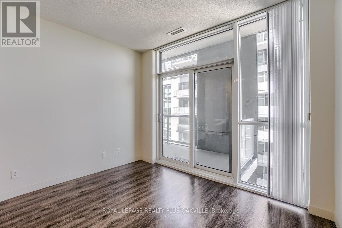 1701 - 2087 Fairview Street, Burlington, Ontario  L7R 2C8 - Photo 16 - W13018730