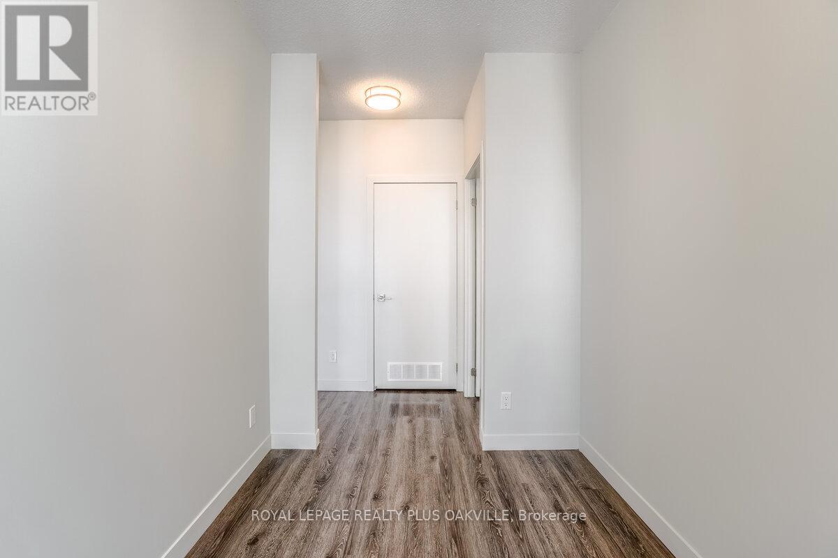 1701 - 2087 Fairview Street, Burlington, Ontario  L7R 2C8 - Photo 21 - W13018730