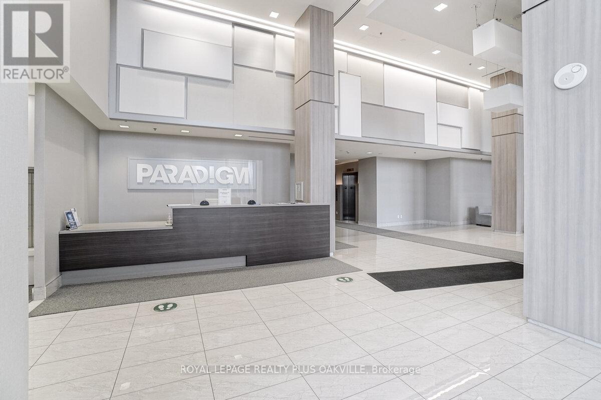 1701 - 2087 Fairview Street, Burlington, Ontario  L7R 2C8 - Photo 4 - W13018730