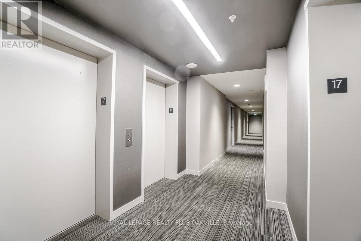 1701 - 2087 Fairview Street, Burlington, Ontario  L7R 2C8 - Photo 5 - W13018730