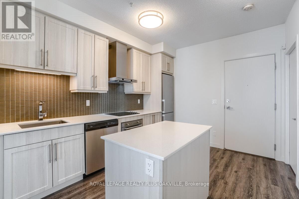 1701 - 2087 Fairview Street, Burlington, Ontario  L7R 2C8 - Photo 8 - W13018730