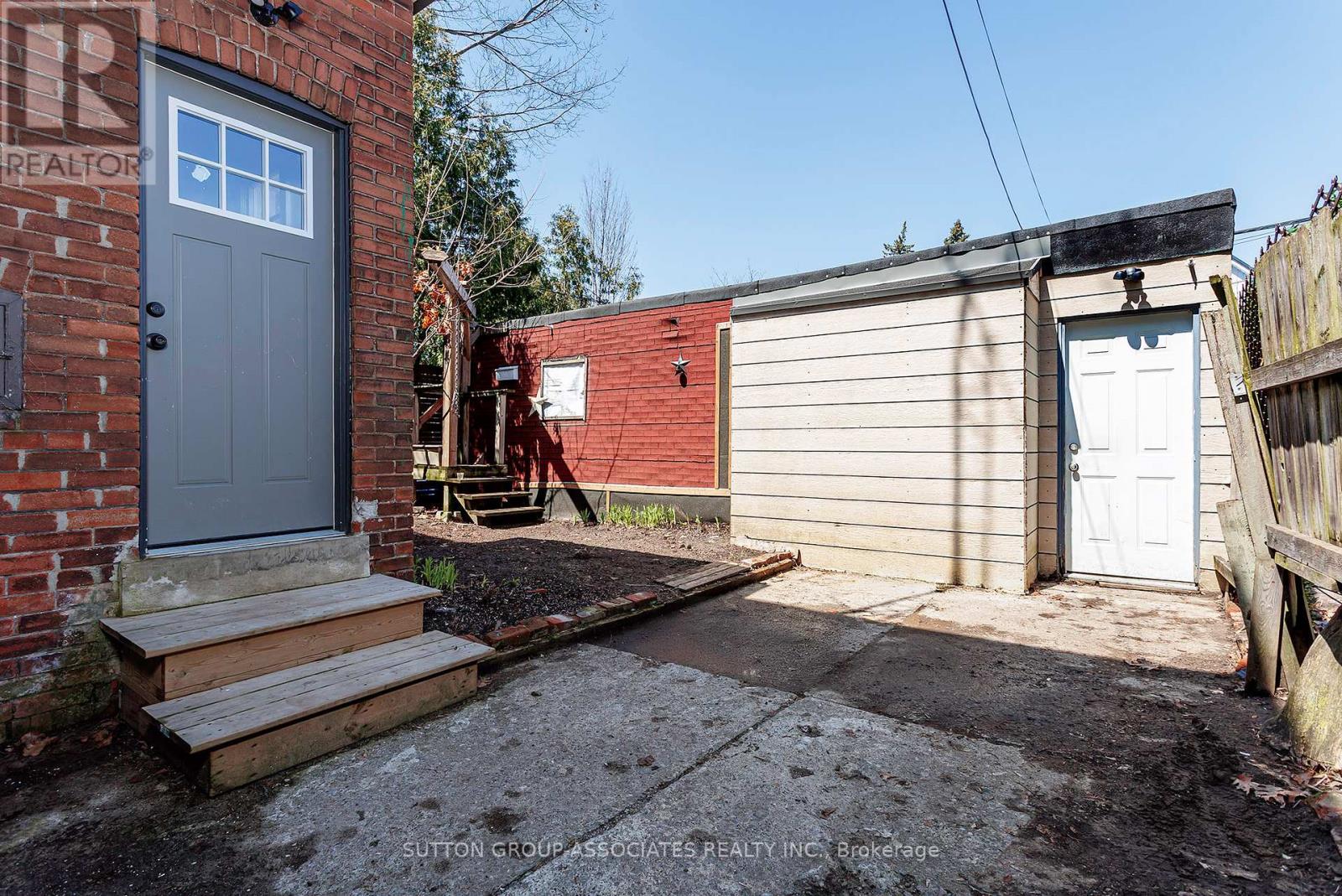 88 Westminster Avenue, Toronto, Ontario  M6R 1N4 - Photo 19 - W13018766