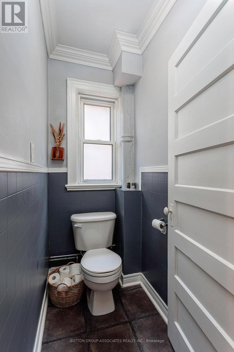 88 Westminster Avenue, Toronto, Ontario  M6R 1N4 - Photo 33 - W13018766