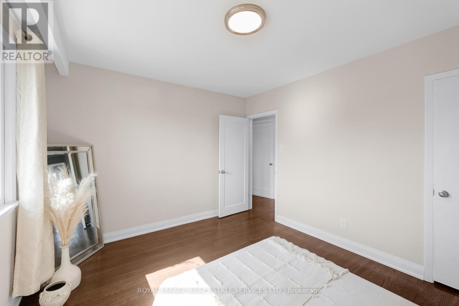 1038 Alexandra Avenue, Mississauga, Ontario  L5E 1Z8 - Photo 20 - W13018782