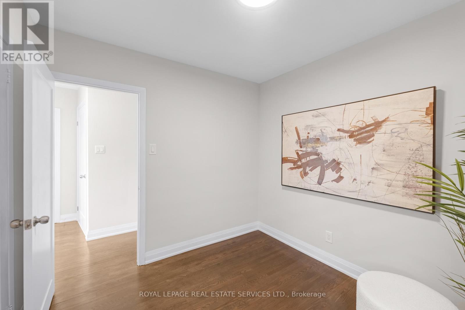 1038 Alexandra Avenue, Mississauga, Ontario  L5E 1Z8 - Photo 27 - W13018782