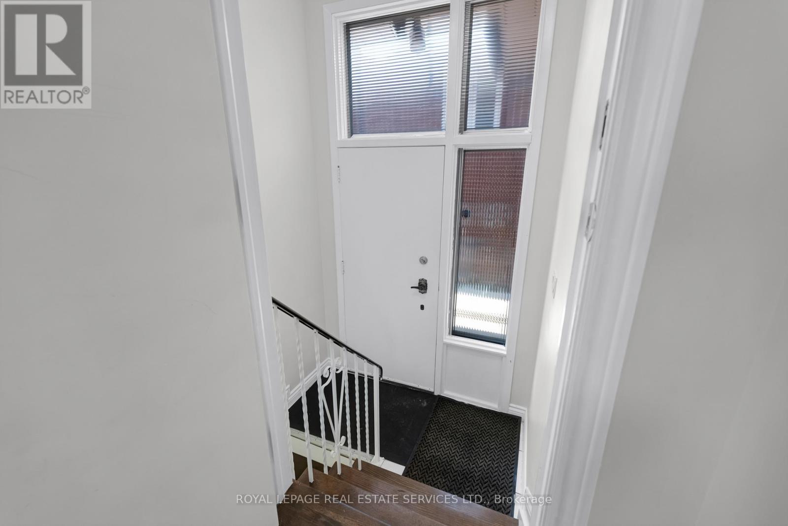 1038 Alexandra Avenue, Mississauga, Ontario  L5E 1Z8 - Photo 29 - W13018782