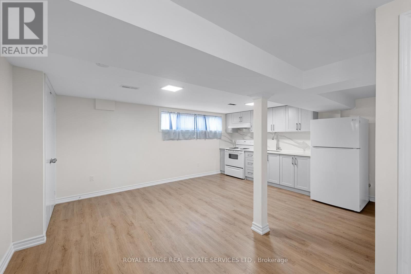 1038 Alexandra Avenue, Mississauga, Ontario  L5E 1Z8 - Photo 33 - W13018782