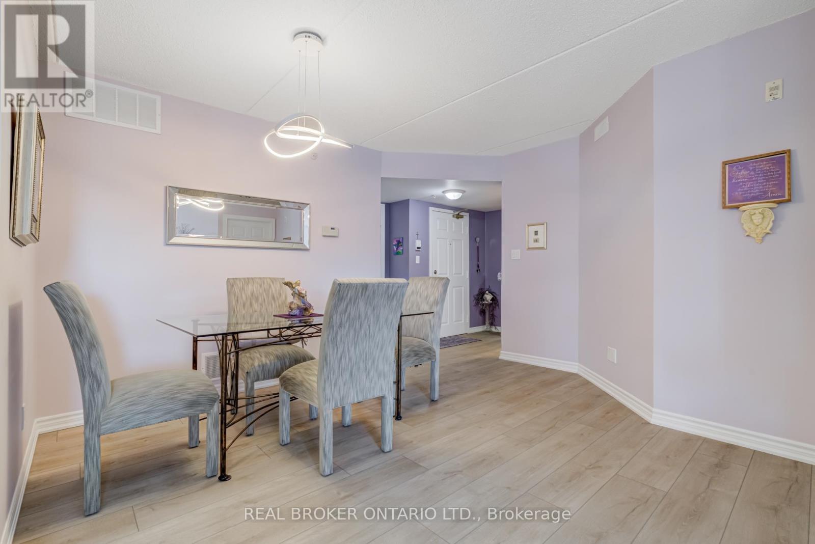 313 - 1460 Bishops Gate, Oakville, Ontario  L6M 4N5 - Photo 9 - W13018806