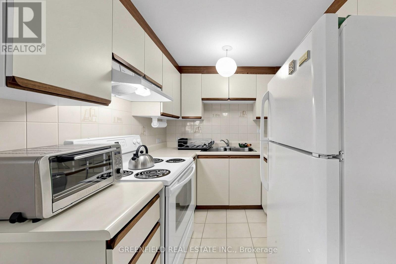 87 Mulholland Avenue, Toronto, Ontario  M6A 2S5 - Photo 33 - W13018826