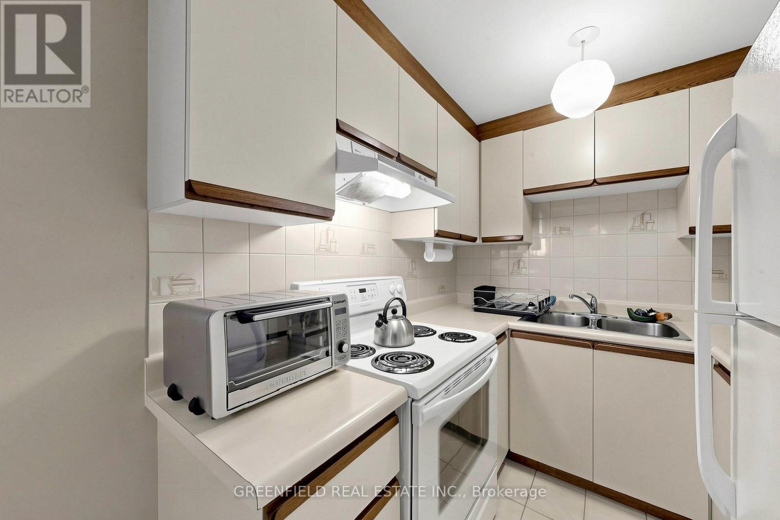 87 Mulholland Avenue, Toronto, Ontario  M6A 2S5 - Photo 34 - W13018826