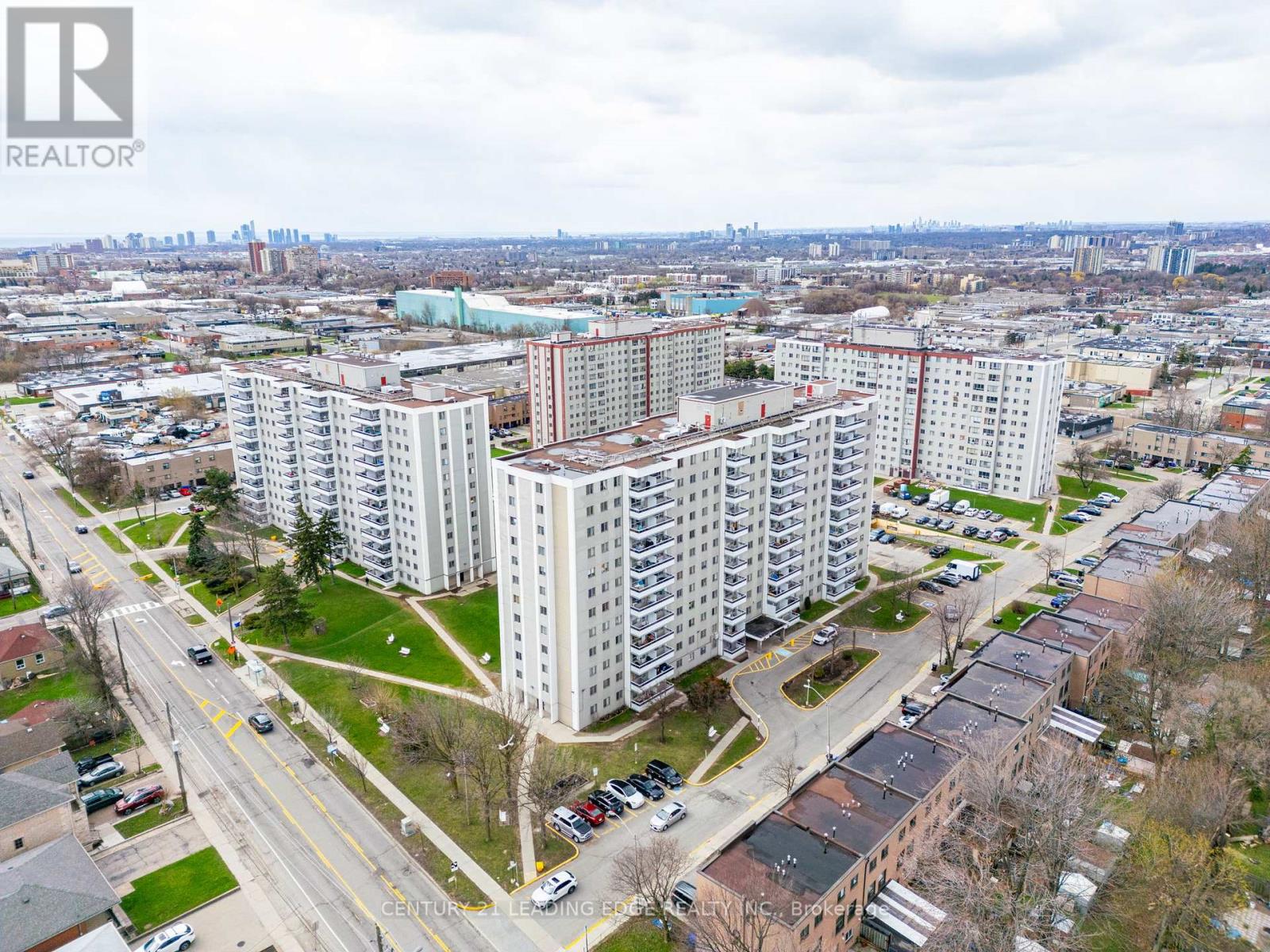 1208 - 200 Lotherton Pathway, Toronto, Ontario  M6B 2G9 - Photo 18 - W13018828