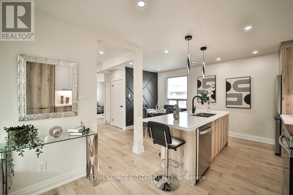 34 Belleglade Court, Toronto, Ontario  M9M 2W4 - Photo 16 - W13018852