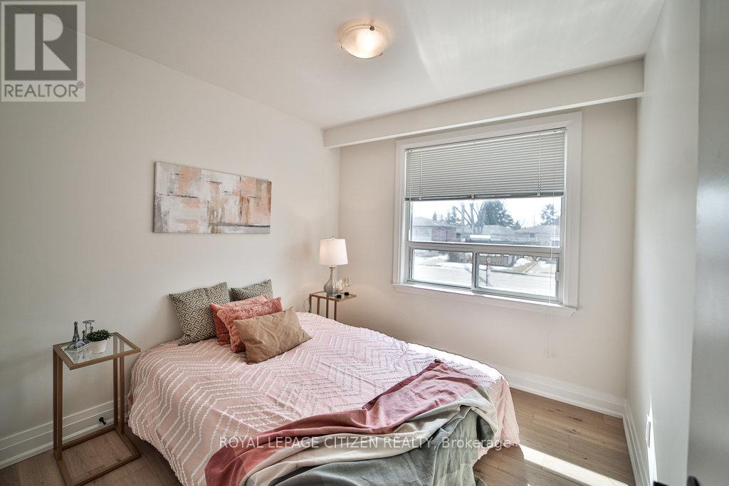 34 Belleglade Court, Toronto, Ontario  M9M 2W4 - Photo 24 - W13018852