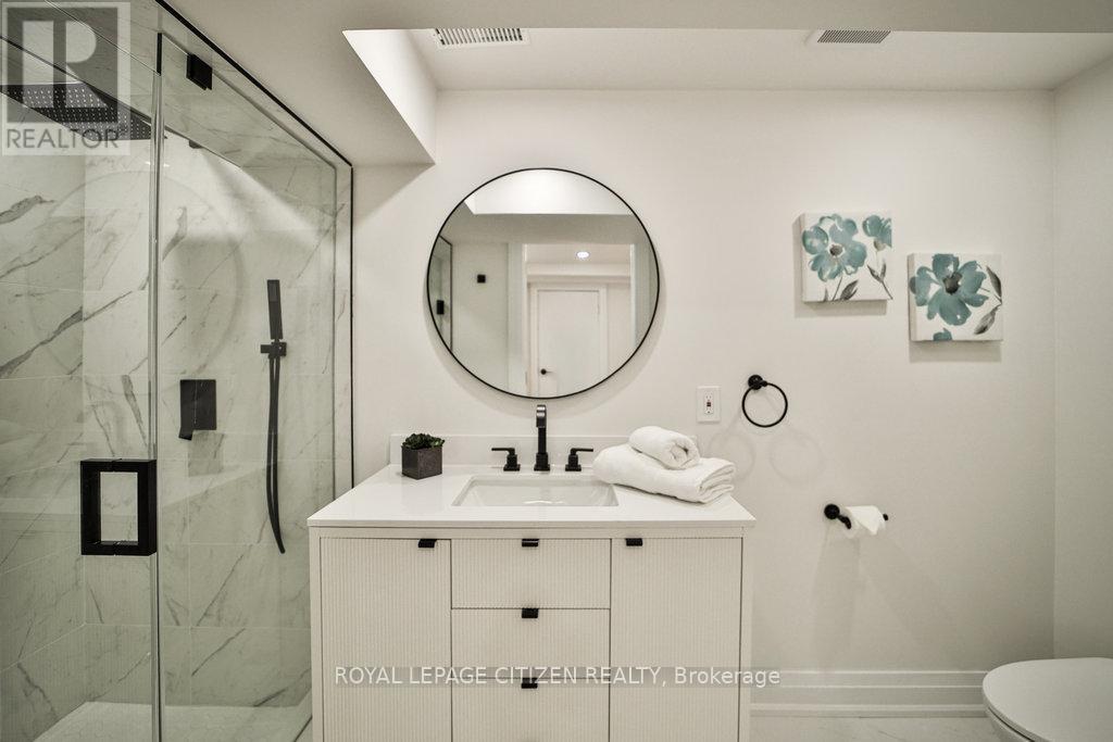 34 Belleglade Court, Toronto, Ontario  M9M 2W4 - Photo 36 - W13018852