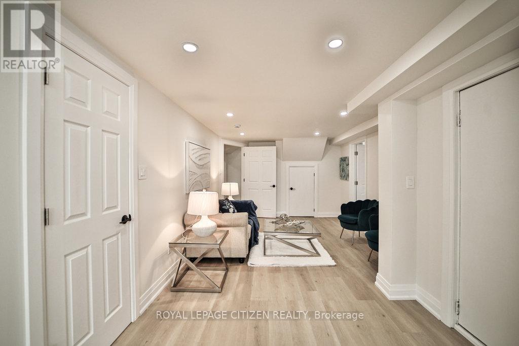 34 Belleglade Court, Toronto, Ontario  M9M 2W4 - Photo 37 - W13018852