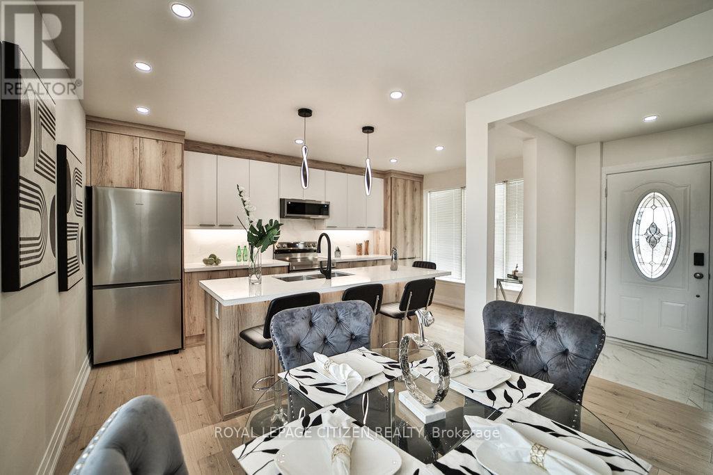 34 Belleglade Court, Toronto, Ontario  M9M 2W4 - Photo 9 - W13018852