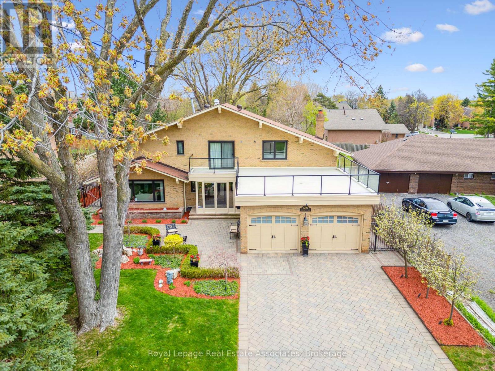 1702 Carrington Road, Mississauga, Ontario  L5M 2K2 - Photo 2 - W13018902