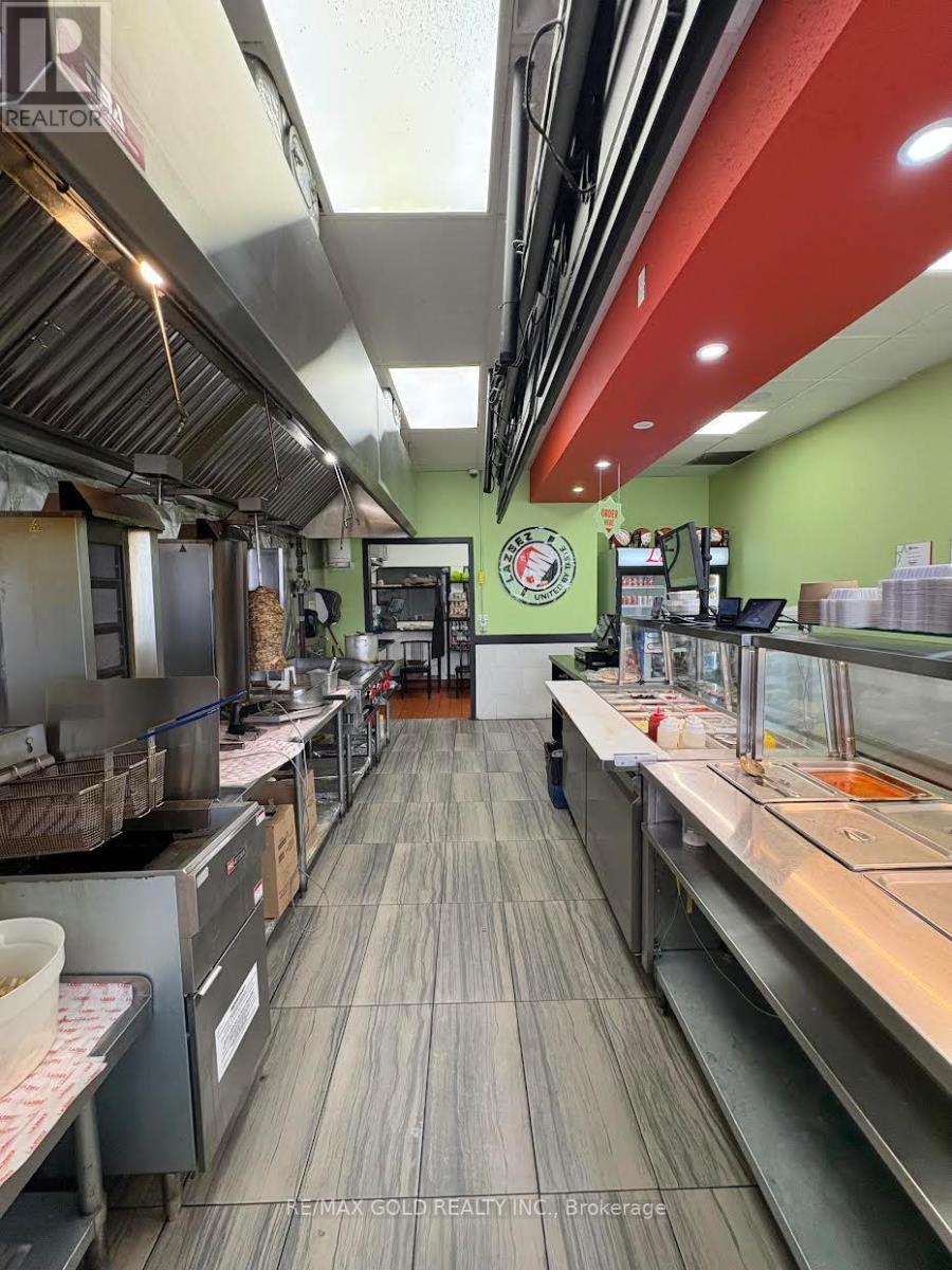 4 - 573 Rogers Road, Toronto, Ontario  M6M 1B7 - Photo 10 - W13018942