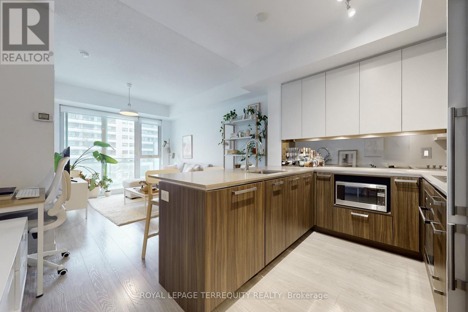 742 - 1830 Bloor Street W, Toronto, Ontario  M6P 0A2 - Photo 16 - W13018944