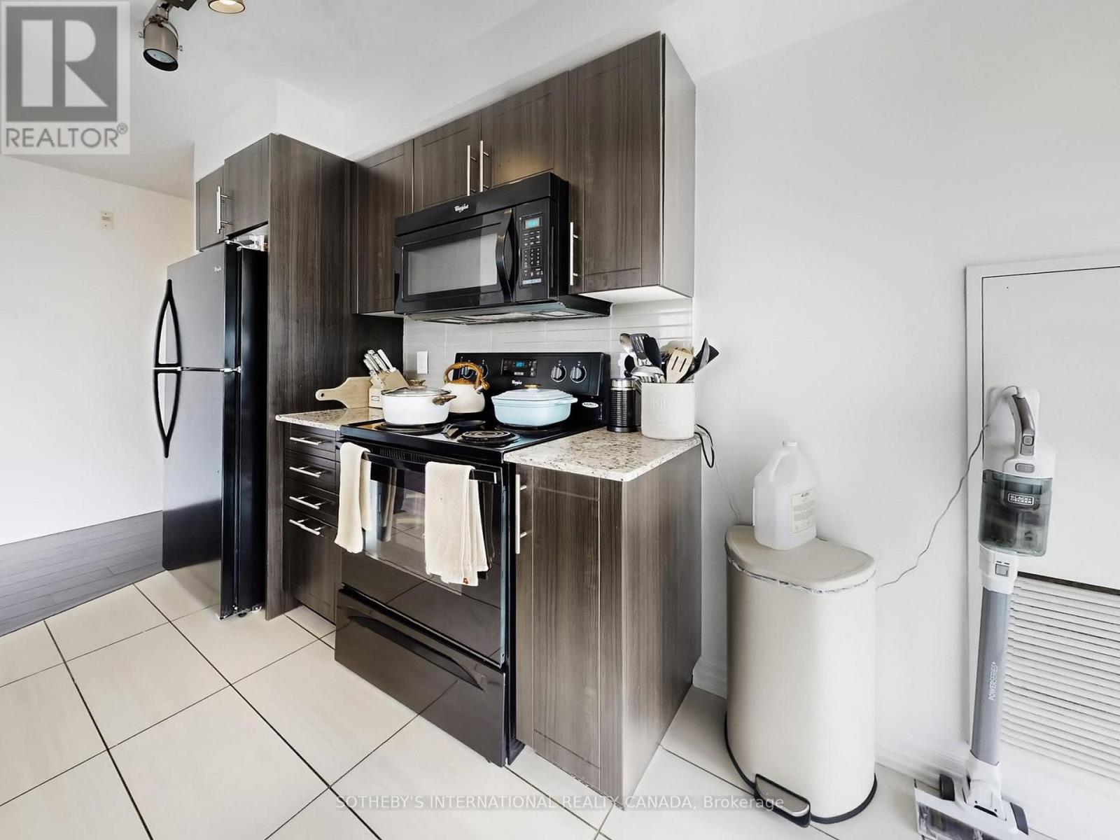 1018 - 80 Esther Lorrie Drive, Toronto, Ontario  M9W 0C6 - Photo 12 - W13018972